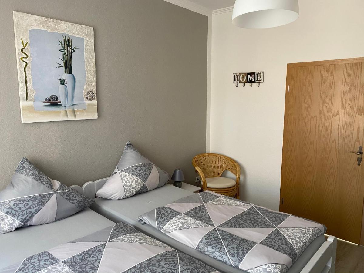 Ferienwohnung Am Schlossparkcenter 슈베린 외부 사진