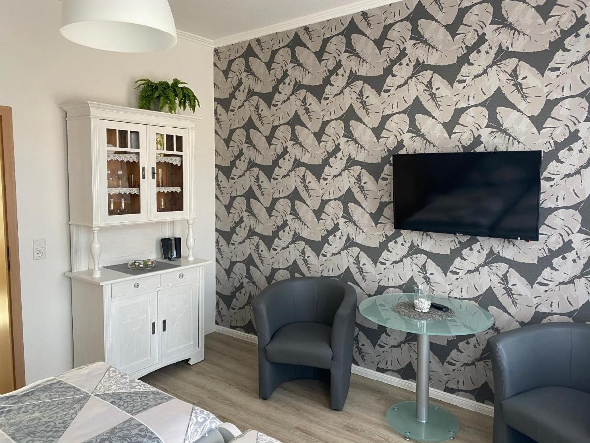 Ferienwohnung Am Schlossparkcenter 슈베린 외부 사진