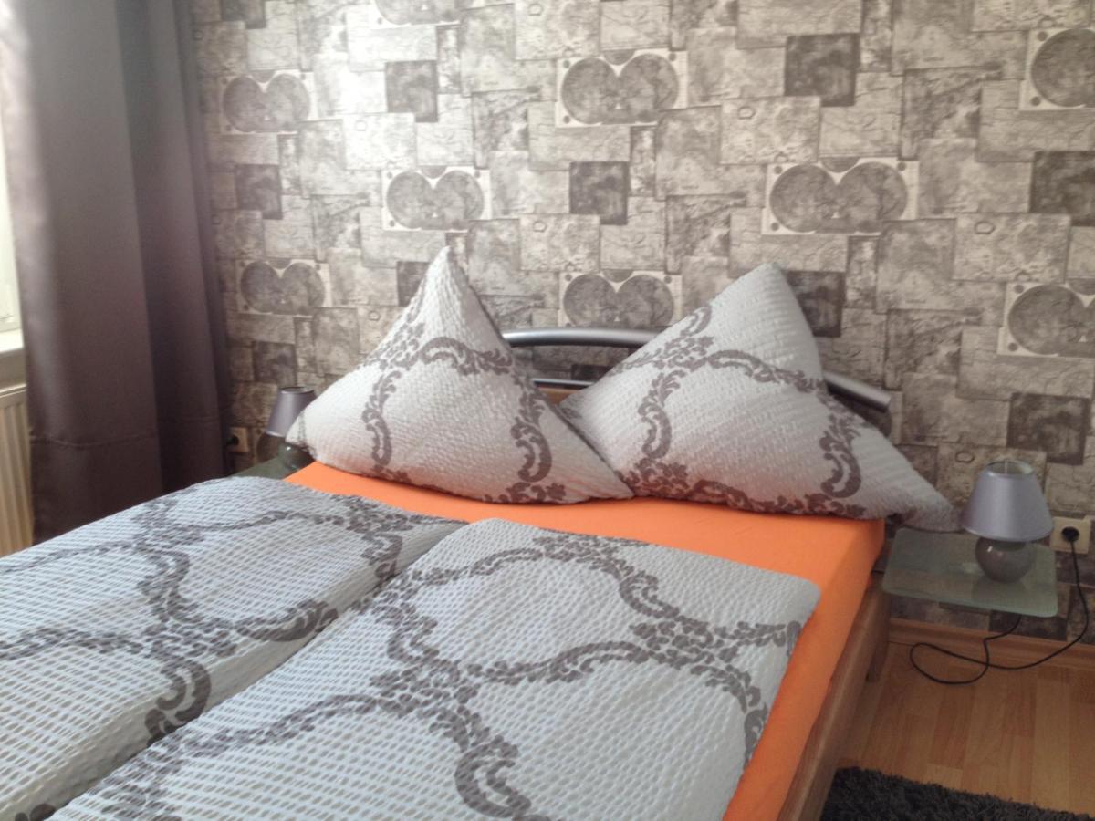 Ferienwohnung Am Schlossparkcenter 슈베린 외부 사진