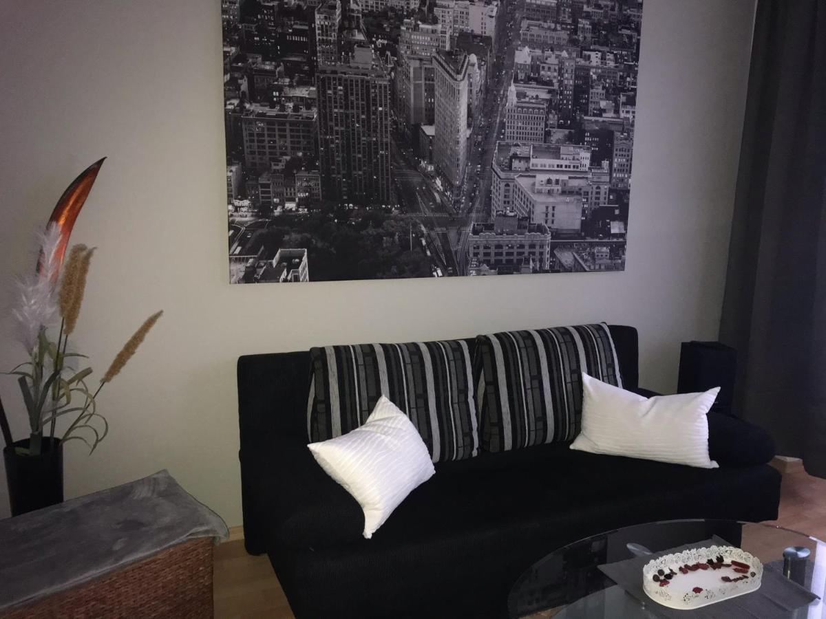 Ferienwohnung Am Schlossparkcenter 슈베린 외부 사진