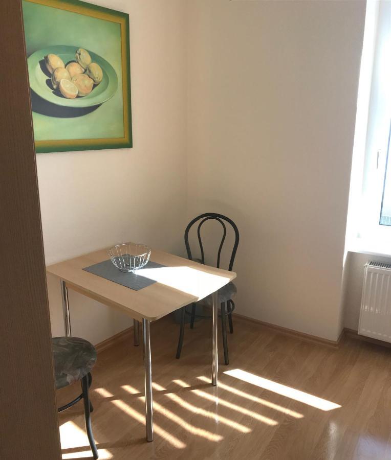 Ferienwohnung Am Schlossparkcenter 슈베린 외부 사진
